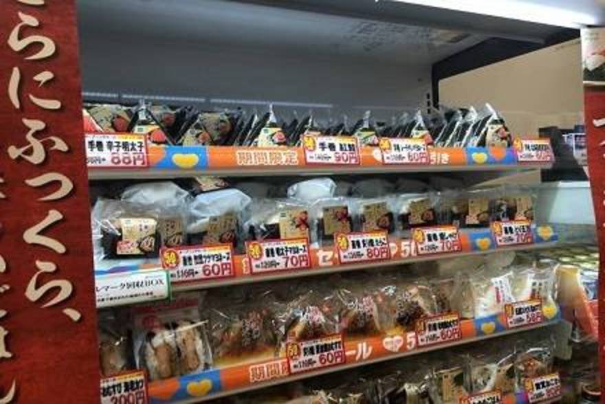 バスタ新宿 待望のコンビニで人気商品は何 暫定オープンのファミマに聞いてみた 高速バス 夜行バス バスツアーの旅行 観光メディア バスとりっぷ