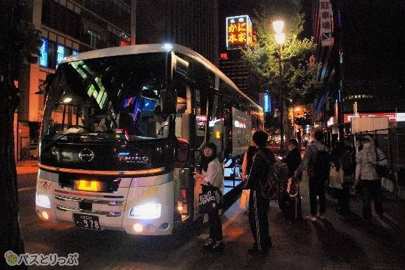 札幌と函館を結ぶニュースター号