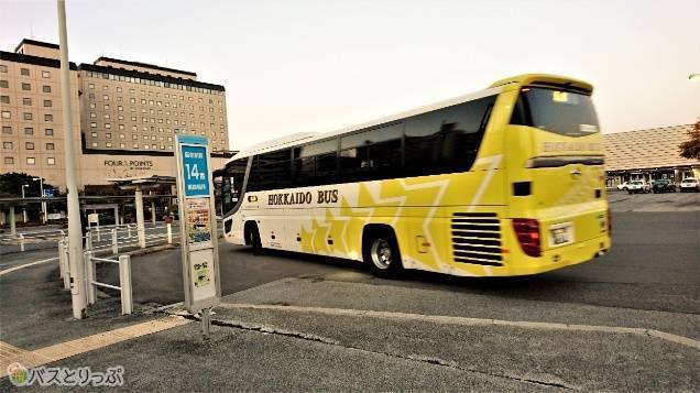 函館に到着したニュースター号