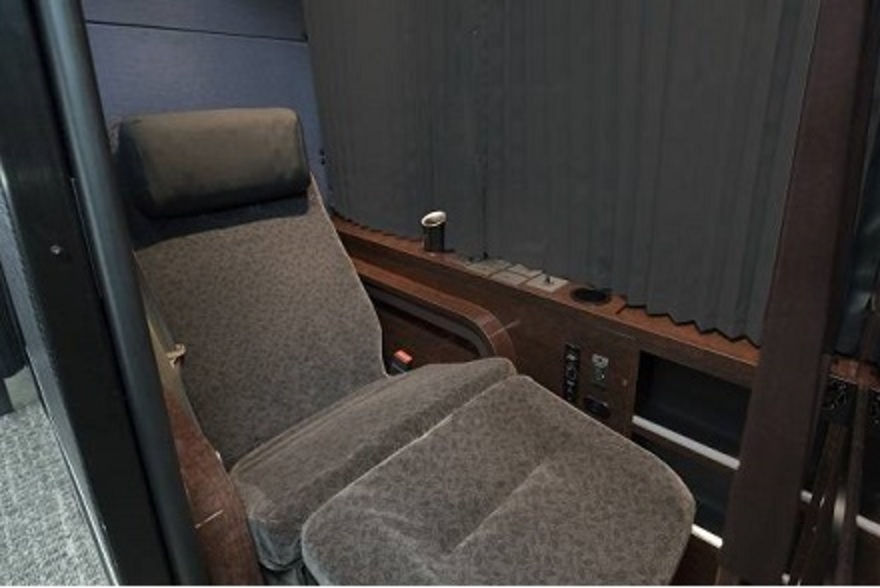 1台1億円 完全個室のno 1豪華バス ドリームスリーパー 無料往復乗車券プレゼントキャンペーン実施中 1 30まで 高速バス 夜行バス バスツアーの旅行 観光メディア バスとりっぷ