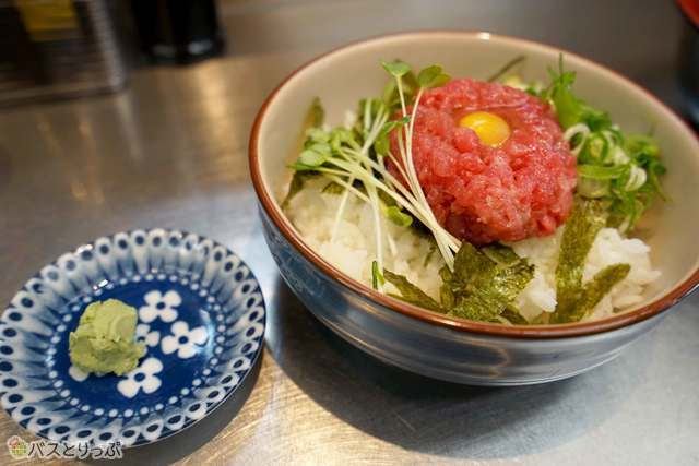 人気ののっけ丼
