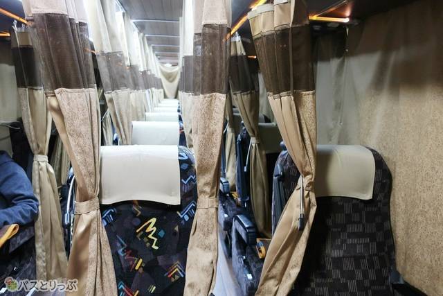 メイプルハーバーの車内