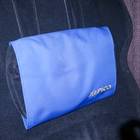 頭のクッションもふかふか。上下に調整できます。