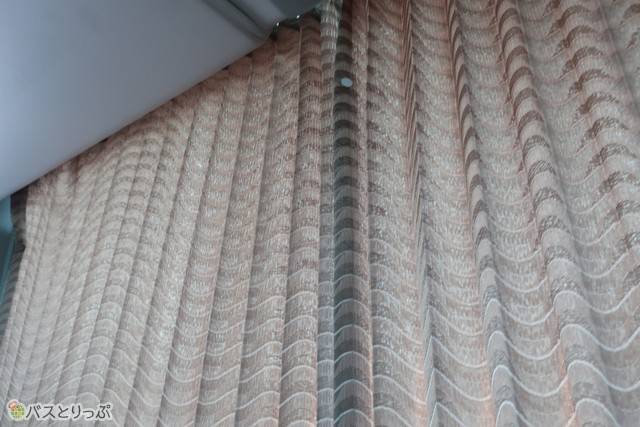 自由に閉められるカーテン