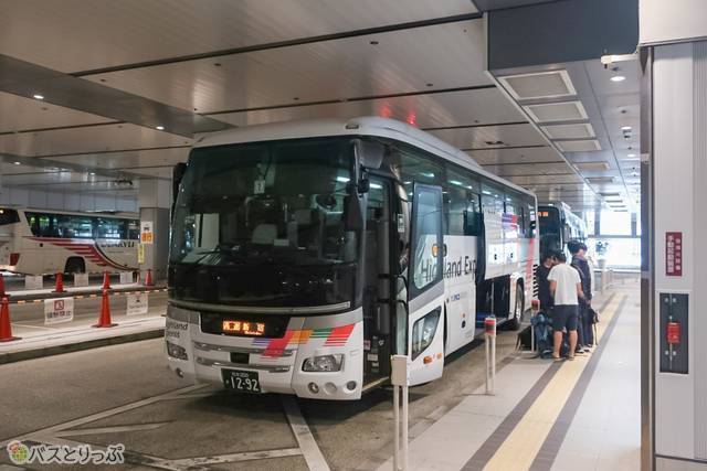 バスタ新宿に着いたー。下車時に乗車券の回収があるのでしかと保管を！
