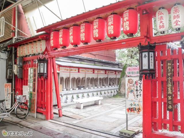 地獄堂、人骨仏像、飛田遊廓。大阪のディープスポットを巡る | 高速