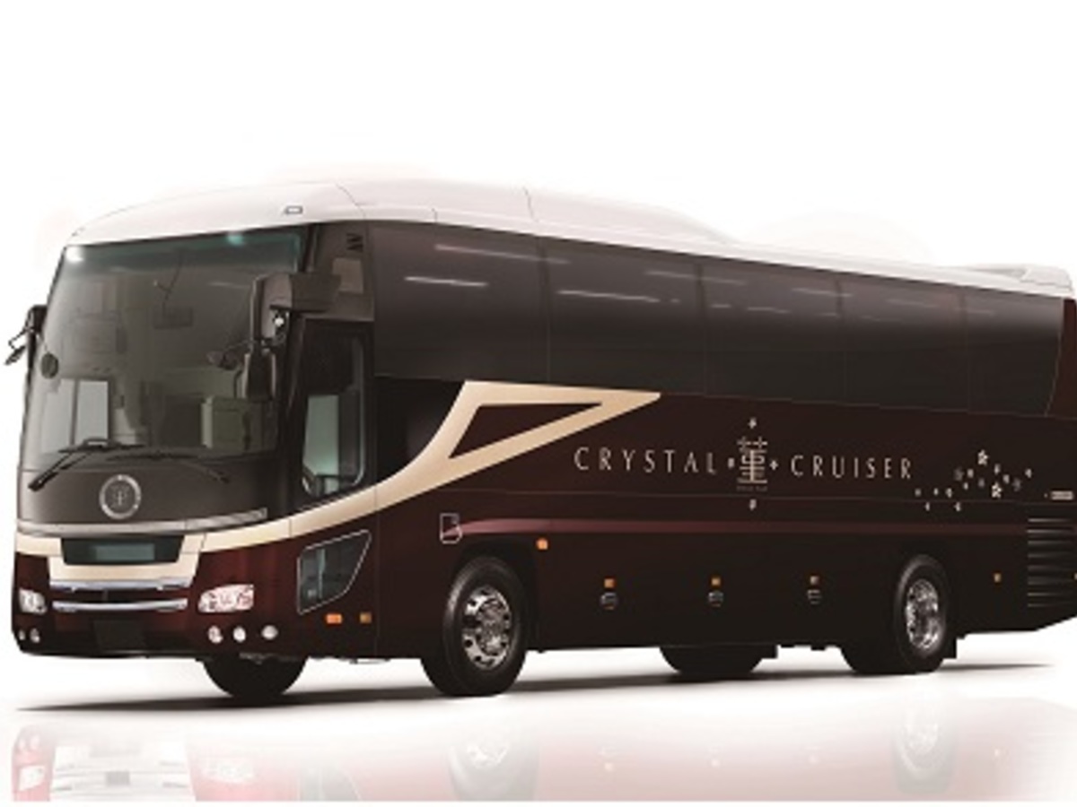 阪急交通社 新型豪華バス“クリスタルクルーザー「菫（すみれ）」”を