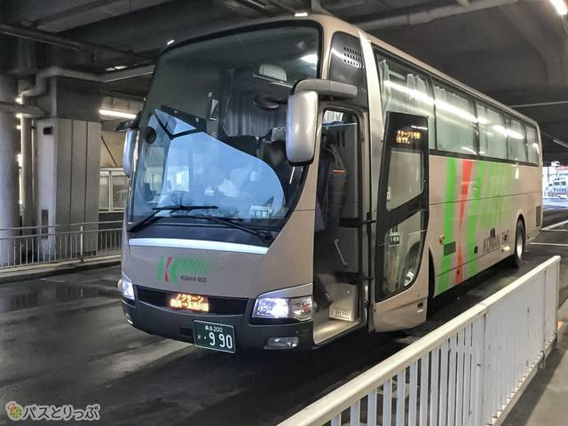 弘前バスターミナルに到着