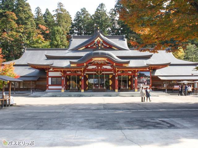 盛岡八幡宮正面