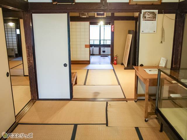 啄木新婚の家の中