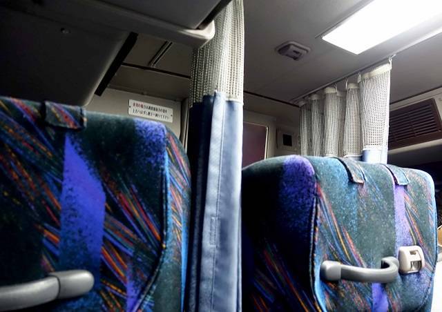 カーテン付きでプライベート空間が確保できます（プレミアムドリーム11号で東京から奈良へ 新幹線より便利な夜行バスの旅）