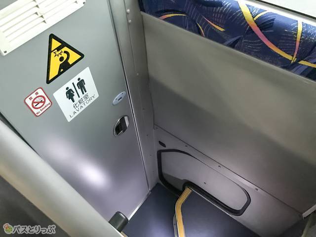 トイレの扉