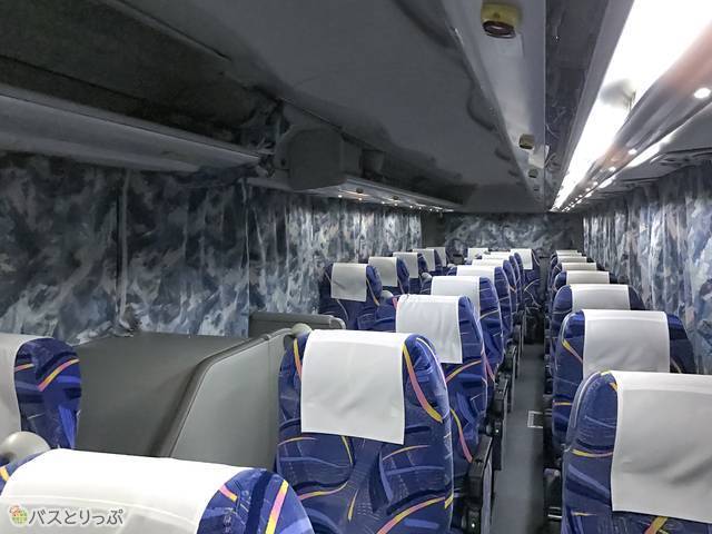 3列独立シートの車内
