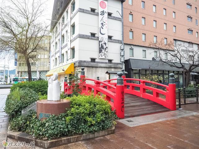 観光名所の「はりまや橋」