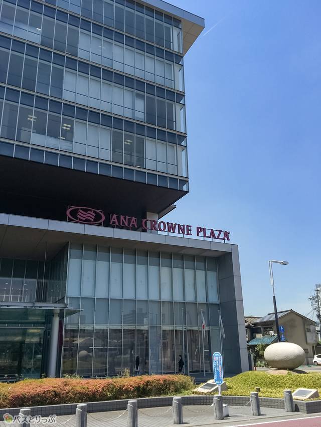 バス乗り場から見たANAクラウンプラザホテル岡山