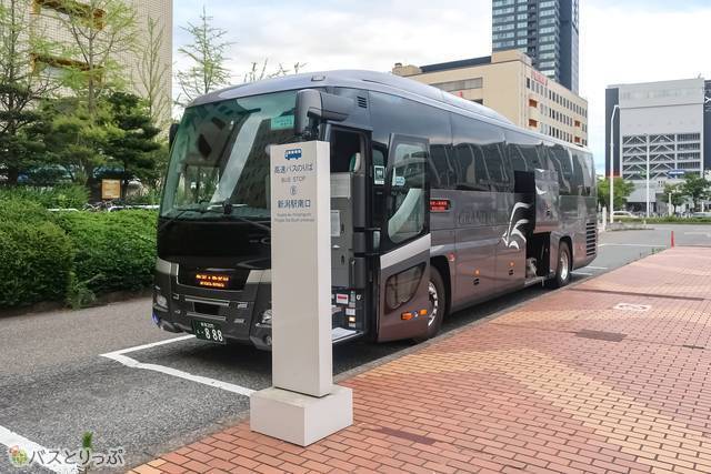 この後まだいくつかのバス停を通り終点「新発田駅前」へ