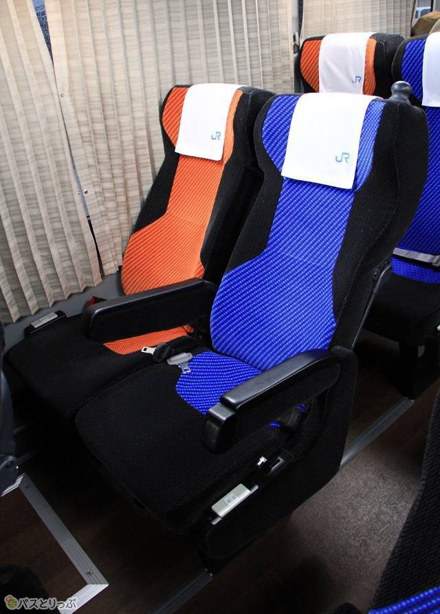 フルリクライニングしたシート