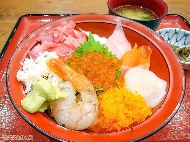 海鮮丼