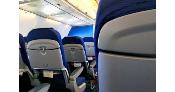 JALとANAの国内線座席クラスを比較解説！ 普通席にプラス1,100円で