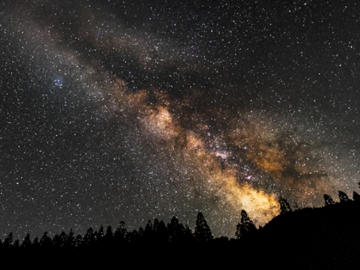 満天の星が観られるバスツアーを紹介 流星群 阿智村のツアーなど4選 関東 関西 愛知発 高速バス 夜行バス バスツアーの旅行 観光メディア バスとりっぷ