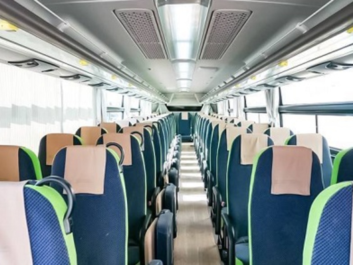 一番座席数が少ないのは豪華バスの◯◯！ 座席数が一番多い高速バス