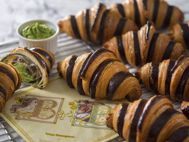 東京ディズニーランドで サダハルアオキ のコラボレーション新作スウィーツが11 1から登場 高速バス 夜行バス バスツアーの旅行 観光メディア バスとりっぷ