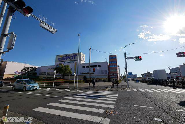 日産スタジアムや横浜アリーナのライブ コンサートへ行くなら 北新横浜駅 からのアクセスがおすすめ 高速バス 夜行バス バスツアーの旅行 観光メディア バスとりっぷ