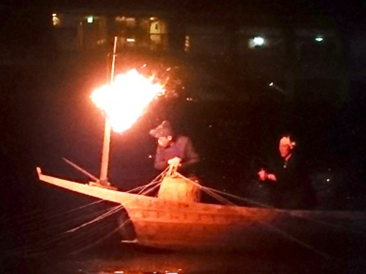 鵜匠が見せる伝統漁がすごい！ 長良川の鵜飼見学の流れ・開催時期