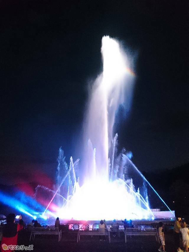 最大150メートルまで吹き上がります