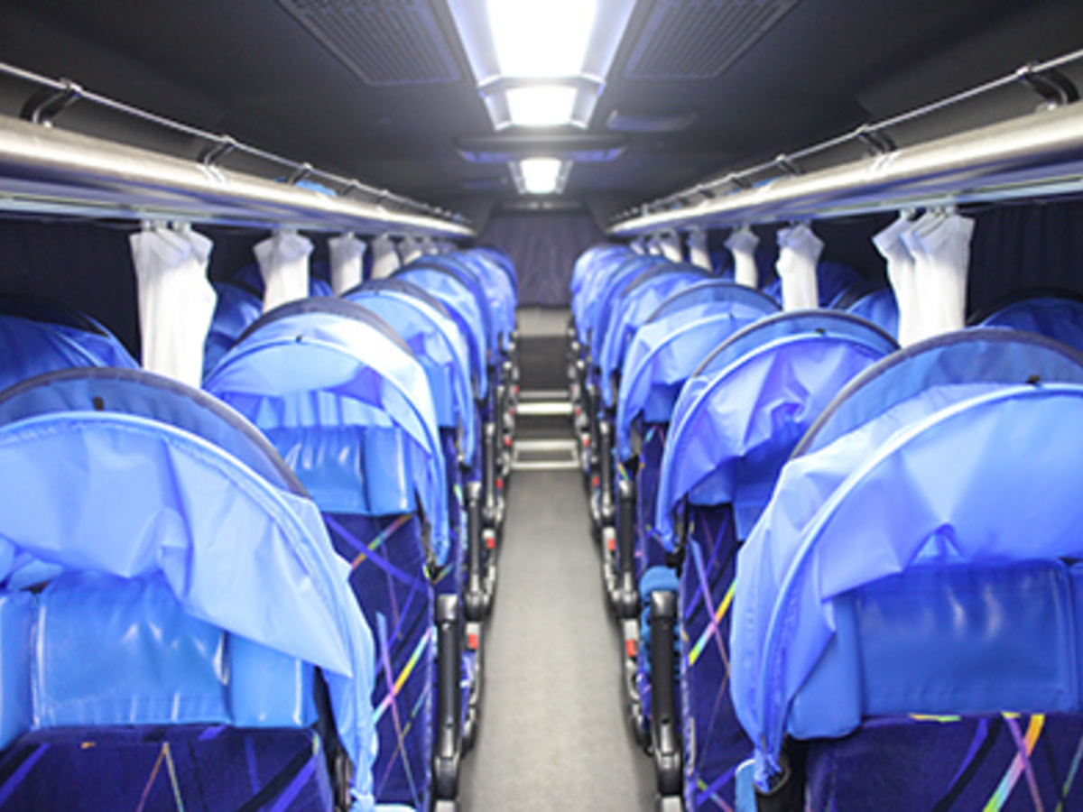 新アメニティ搭載の4列楽のびシート！ 関東～関西間で運行する「VIP