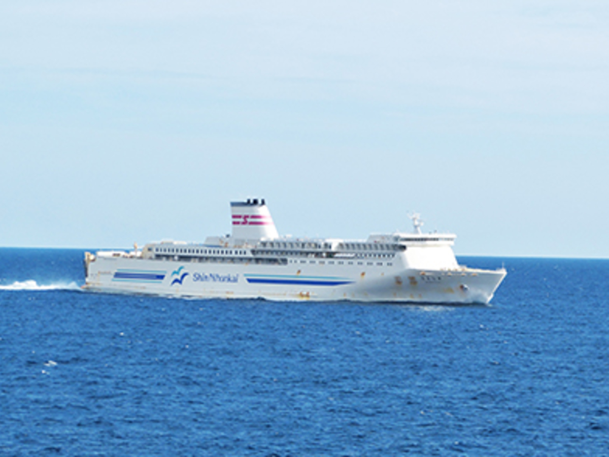 京都・舞鶴～北海道・小樽まで約21時間の船旅！ 大浴場や映画館まで