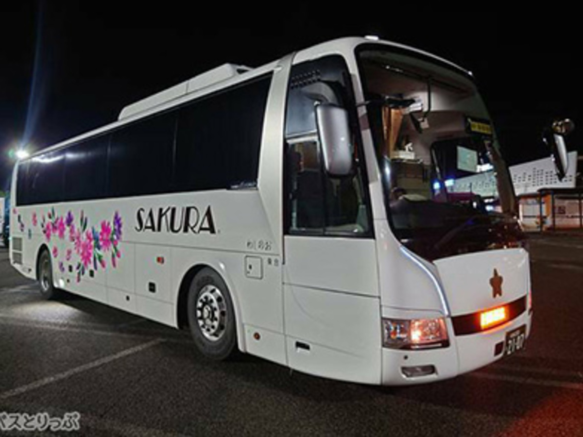 1位は『さくら高速バスの夜行バス「リラックス3」で金沢～新宿間を移動