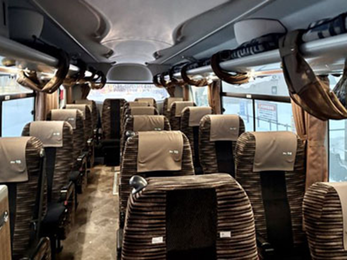 札幌・新千歳空港を中心に高速バスを運行する「北都交通」車両