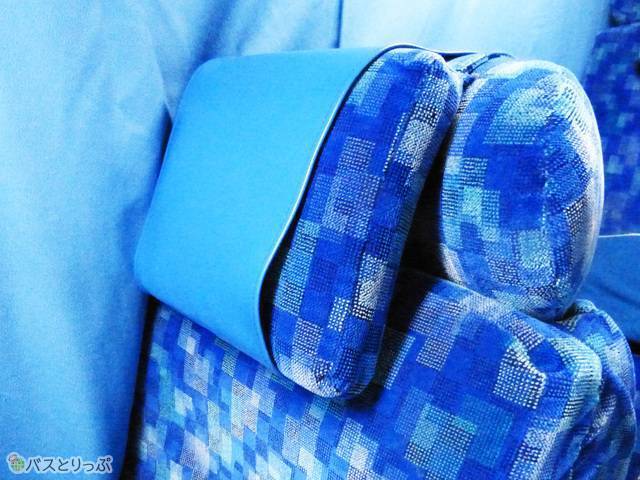 ヘッドレストも大判