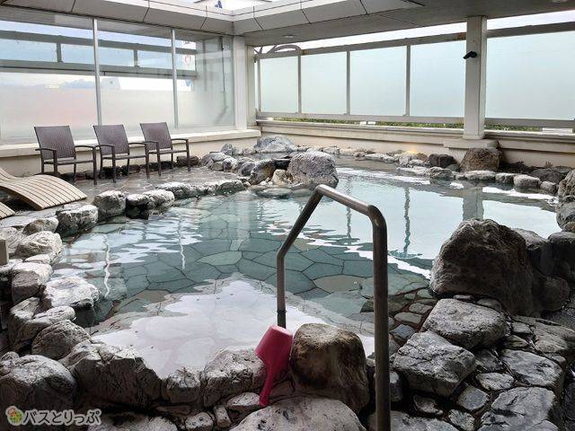 露天風呂の雰囲気.JPG