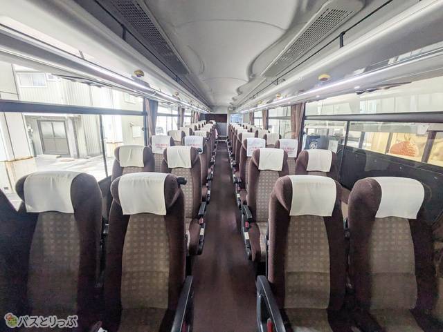 座席番号は写真左側からDC|通路|BA