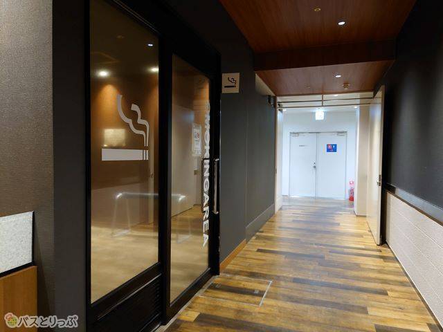 「トキハ別府店」の喫煙室