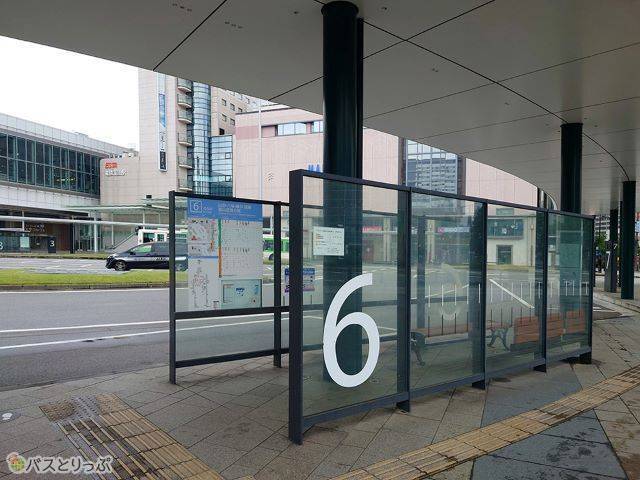 富山駅南口6番乗り場
