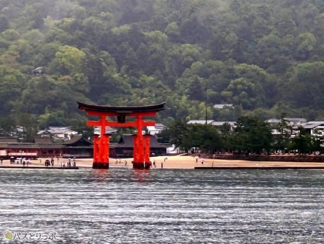 嚴島神社の鳥居