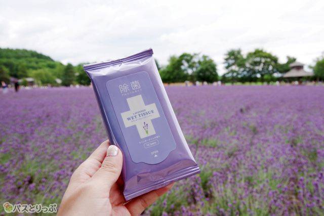 ファーム富田オリジナル、ラベンダーのウェットティッシュ.JPG