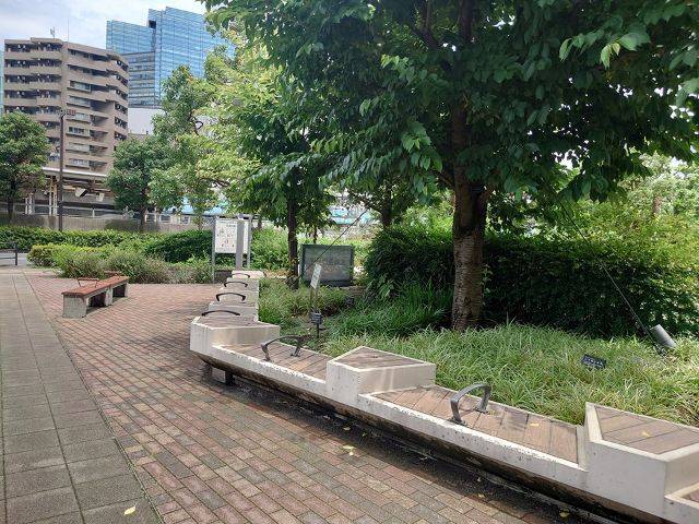 ベンチ.JPG