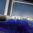 通路側のUSB充電ポートとリクライニングスイッチ