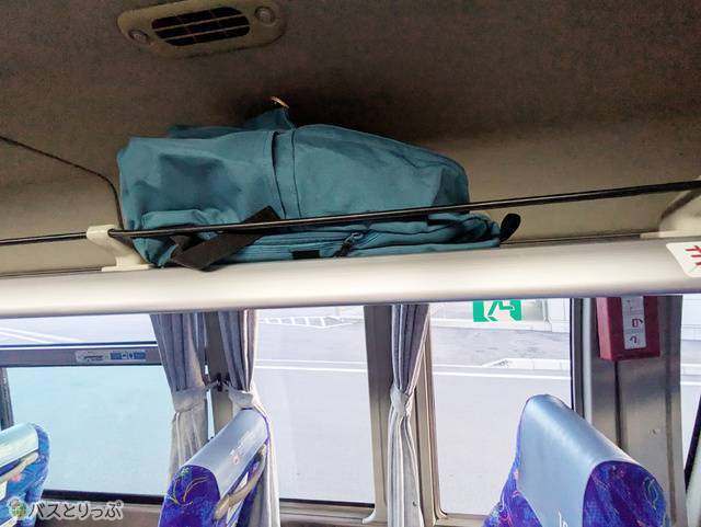 パンパンに荷物が詰まったリュックも余裕