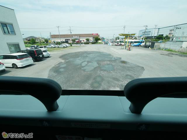 さくら観光バスの新型車両はスカニア製2階建て高速バス