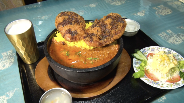 秩父わらじカツカレー