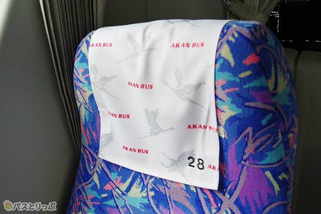 タンチョウが描かれたヘッドシート