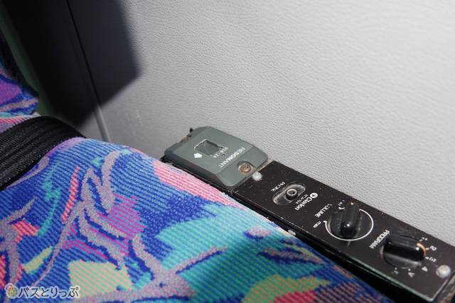 各シートにUSBポート完備