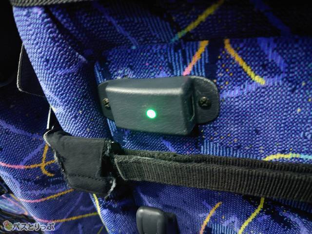 前の座席にUSBポートが