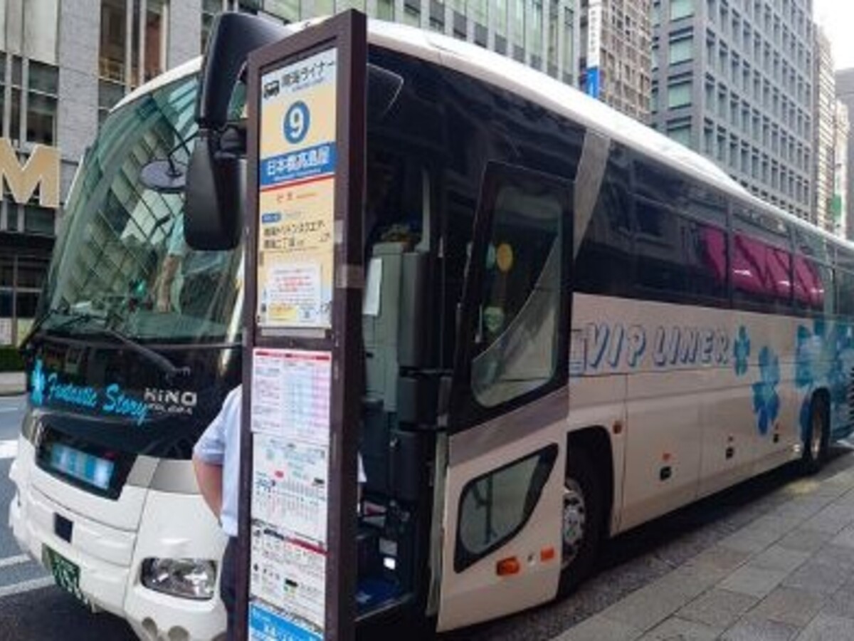 コンパクトな4列シートにキャノピー・カーテンと設備充実！ 大阪～東京