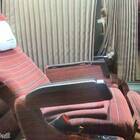 リクライニングを最大で倒した様子